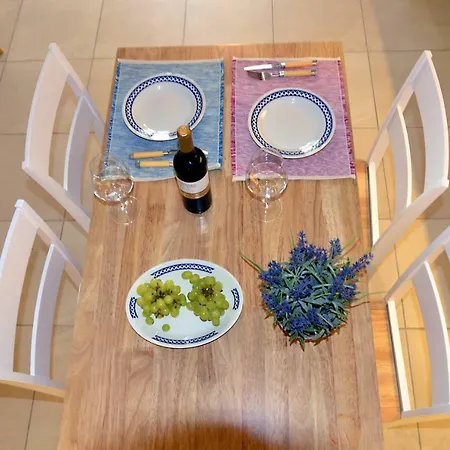 Just 9 Min From Acropolis Apartment Athens