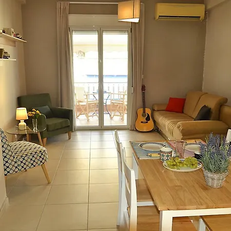 Just 9 Min From Acropolis Apartment Athens