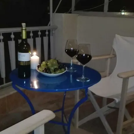 Just 9 Min From Acropolis Apartment Athens